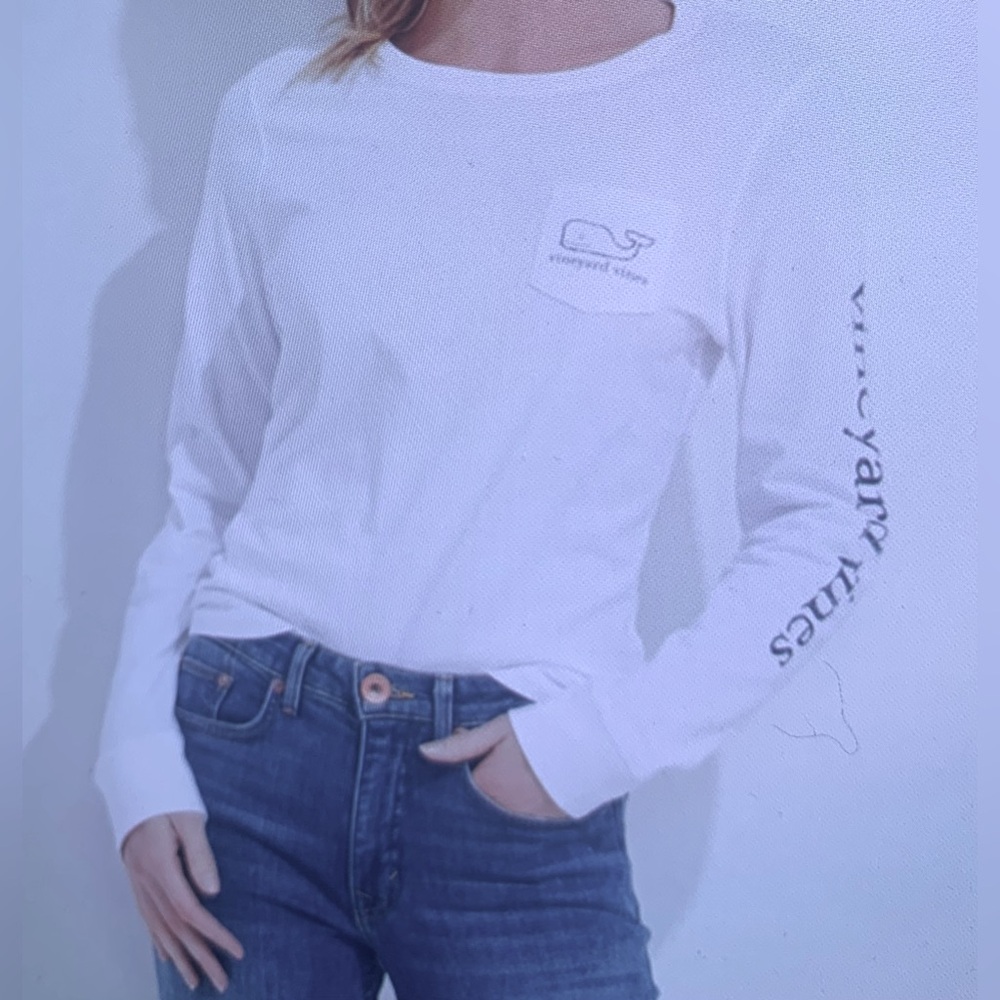 SZ M Vineyard Vines Vintage Whale Long Sleeve Tee